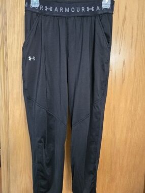 Under Armour Black Performance Capris